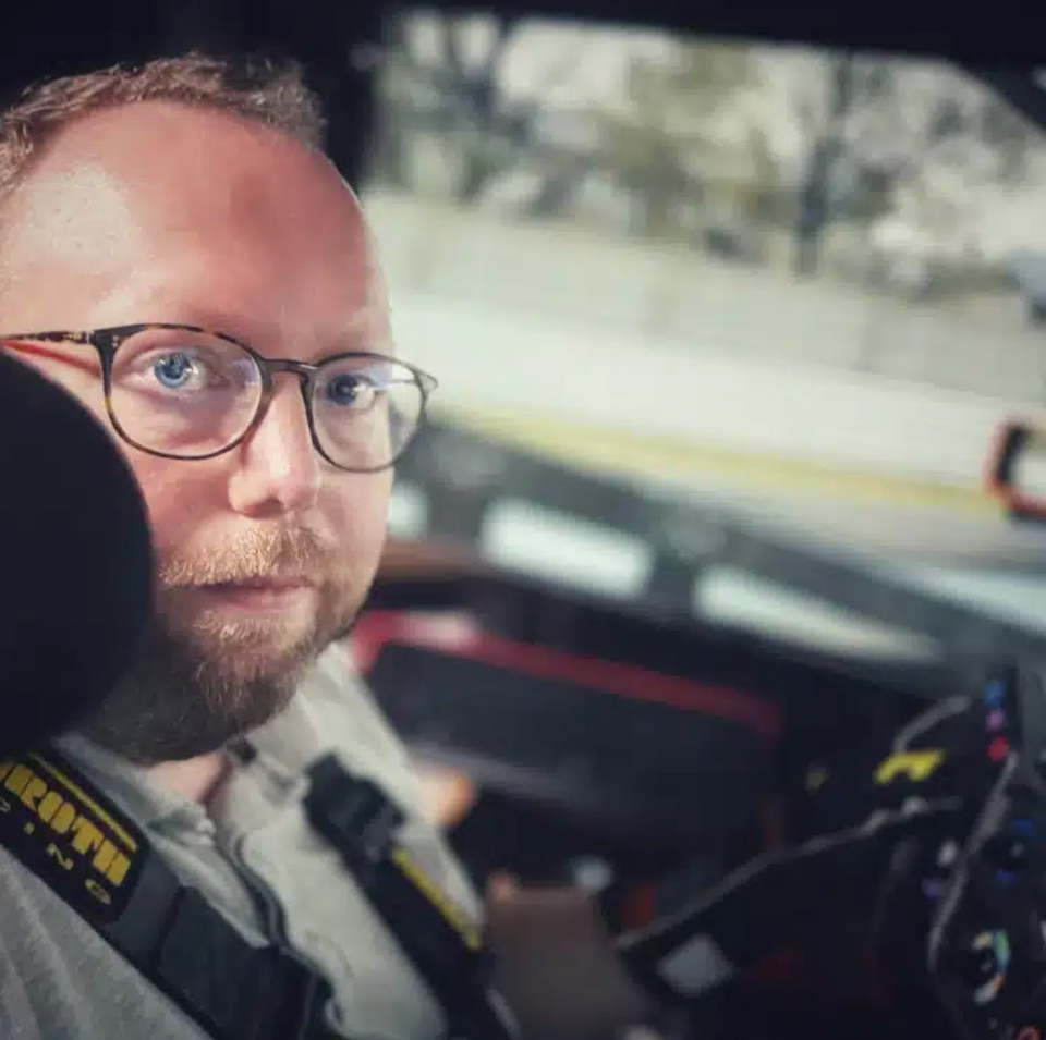 Bas Van Melis in his sim racing rig